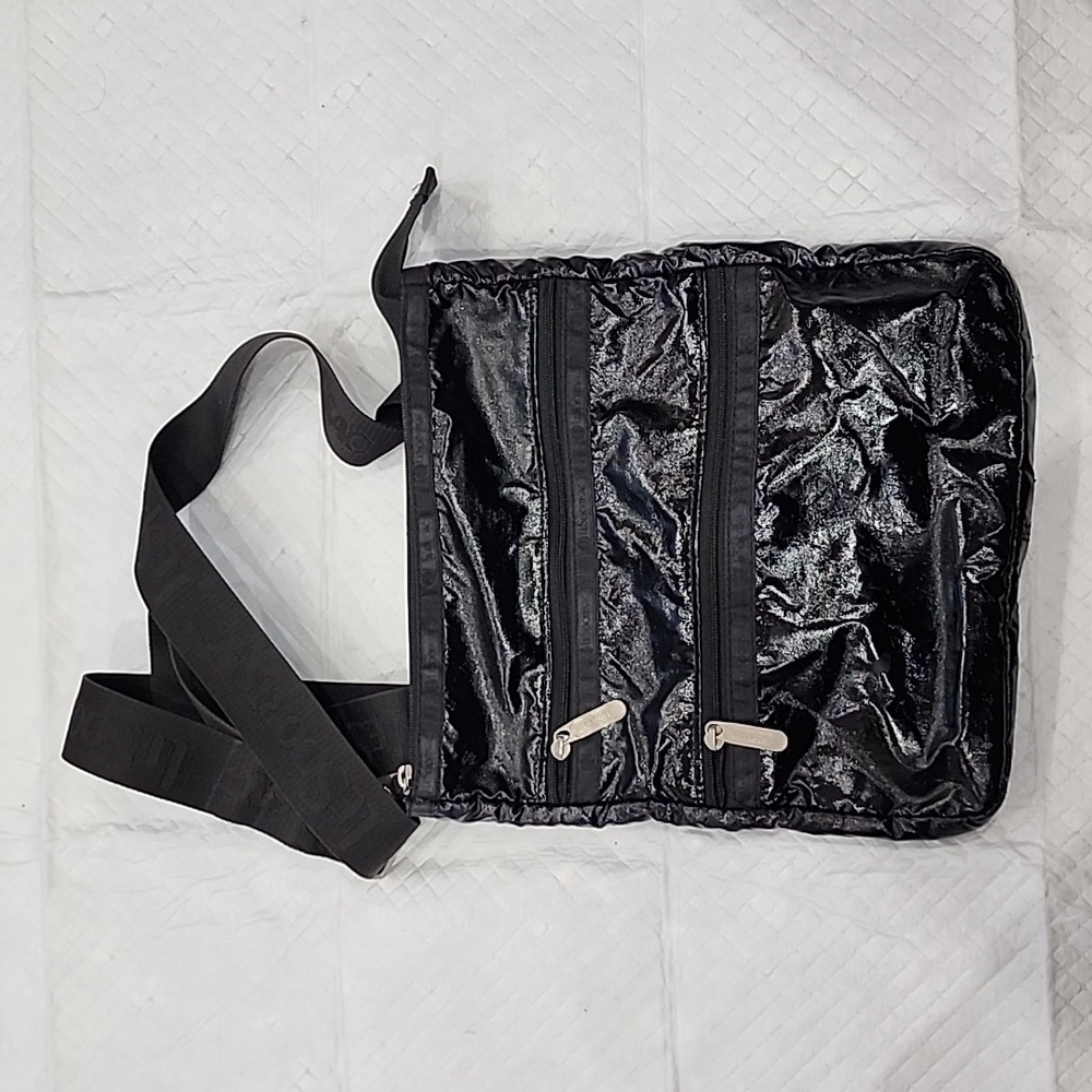Le Sportsac Cross Body Bag
